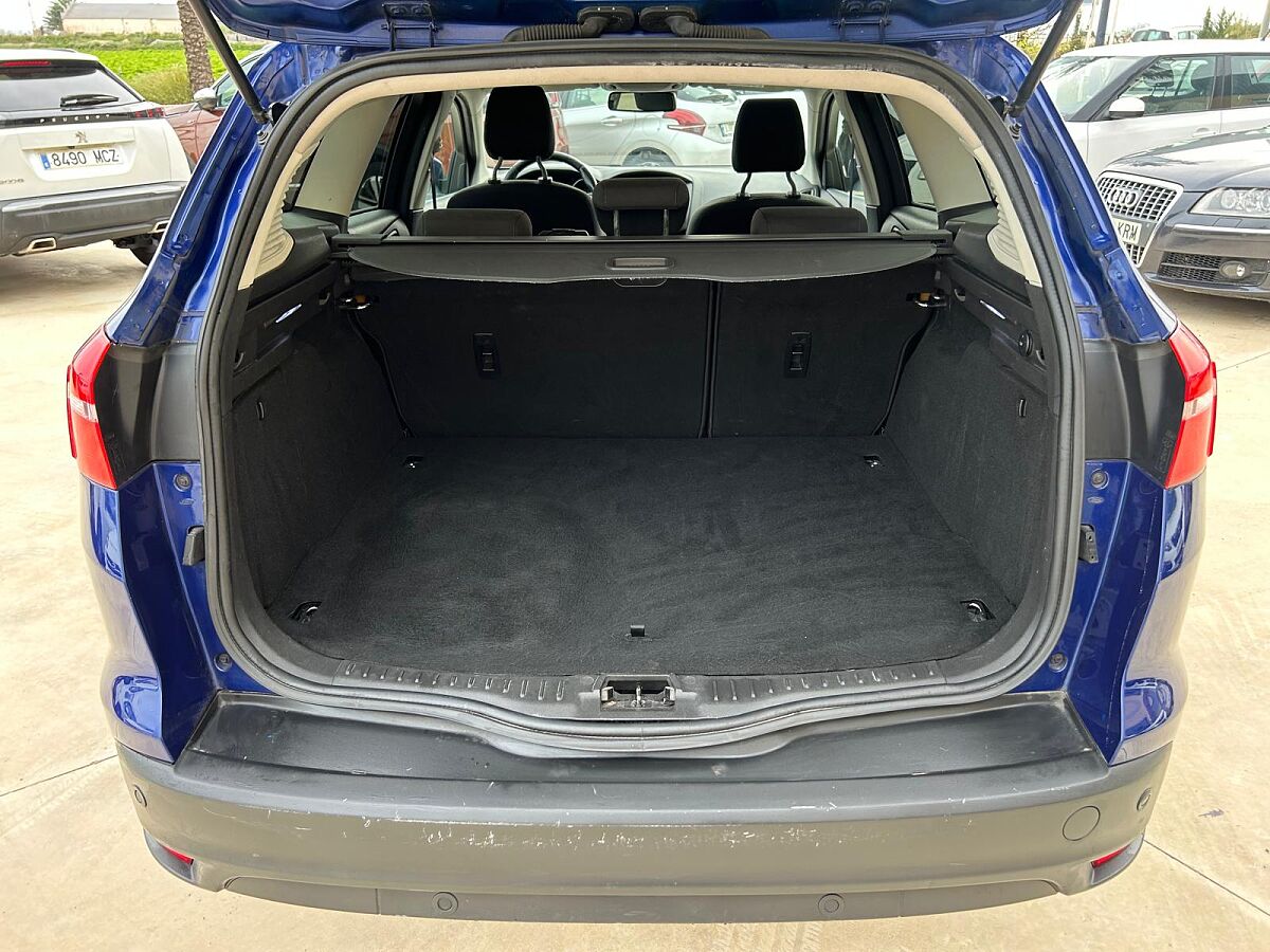 FORD FOCUS TITANIUM ESTATE 1.5 TDCI AUTO SPANISH LHD IN SPAIN 93000 MILES 2015